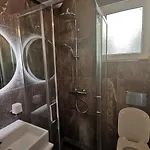 Sunny Seaside Appartement