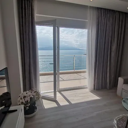 Sunny Seaside 아파트 Sarandë