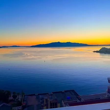 Sunny Seaside 아파트 Sarandë