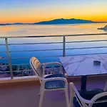 Διαμέρισμα Sunny Seaside *